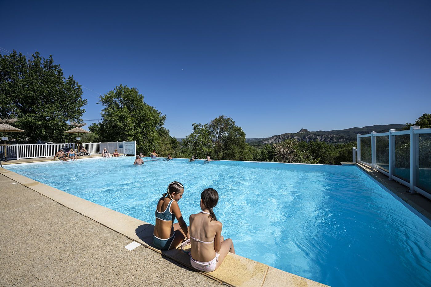 Camping Le Mas de Chavetourte - La piscine