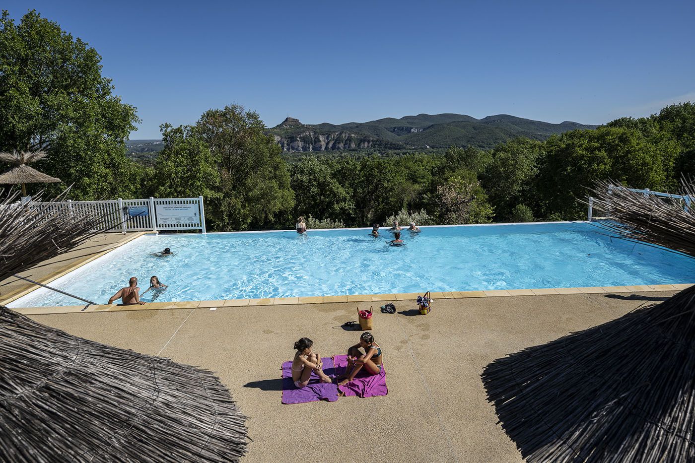 Camping Le Mas de Chavetourte - La piscine